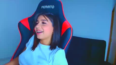 rousse_violet online show from September 26, 2025, 10:47 pm