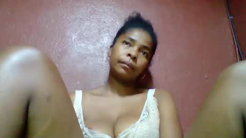 rovaelyah online show from November 22, 2025, 7:18 am