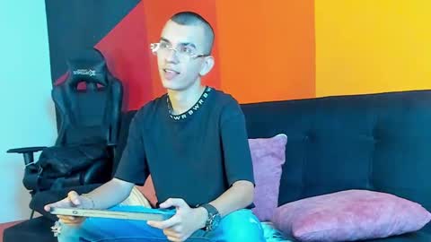 Snapshot of rowancley chatting on September 23, 2025, 2:09 pm Rowan online show from September 23, 2025, 2:09 pm