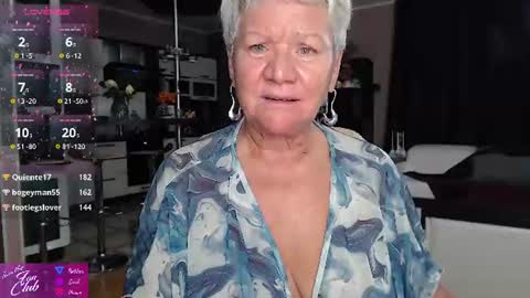 Roxana online show from July 28, 2026, 8:52 pm