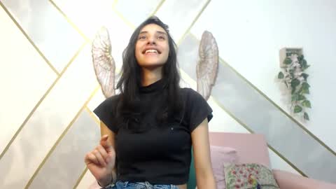   online show from October 24, 2025, 8:16 pm