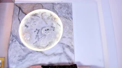 roxanaborns online show from November 26, 2025, 1:23 pm