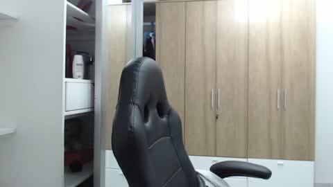 Snapshot of roxanalove7 chatting on January 5, 2025, 10:19 pm Roxana online show from January 5, 2025, 10:19 pm