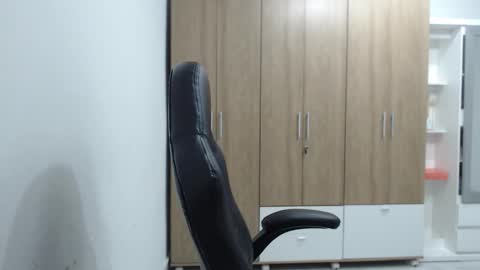 Snapshot of roxanalove7 chatting on March 4, 2026, 1:22 am Roxana online show from March 4, 2026, 1:22 am