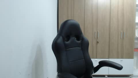 Snapshot of roxanalove7 chatting on March 31, 2026, 11:05 pm Roxana online show from March 31, 2026, 11:05 pm