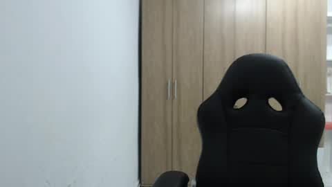 Snapshot of roxanalove7 chatting on April 9, 2026, 2:44 am Roxana online show from April 9, 2026, 2:44 am