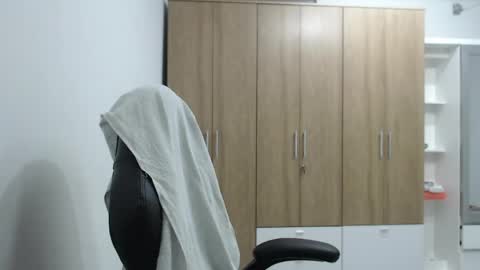 Snapshot of roxanalove7 chatting on May 5, 2026, 12:18 am Roxana online show from May 5, 2026, 12:18 am