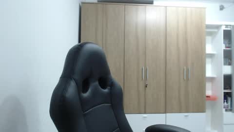 Snapshot of roxanalove7 chatting on May 8, 2026, 12:49 am Roxana online show from May 8, 2026, 12:49 am