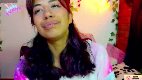 Snapshot of roxanbunny chatting on November 28, 2025, 9:39 pm roxxy online show from November 28, 2025, 9:39 pm