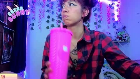 Snapshot of roxanbunny chatting on April 27, 2026, 2:53 am roxxy online show from April 27, 2026, 2:53 am