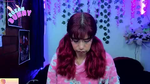 Snapshot of roxanbunny chatting on May 4, 2026, 8:32 am roxxy online show from May 4, 2026, 8:32 am