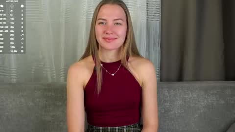 Snapshot of roxanelan chatting on April 1, 2026, 1:34 pm Anna Lokiss online show from April 1, 2026, 1:34 pm