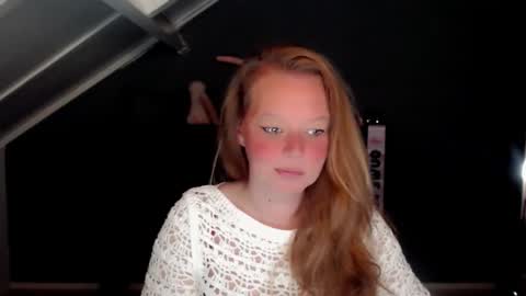 roxanna1989 online show from May 10, 2026, 7:52 pm