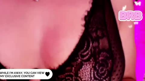 roxanne_han online show from July 13, 2026, 12:19 pm