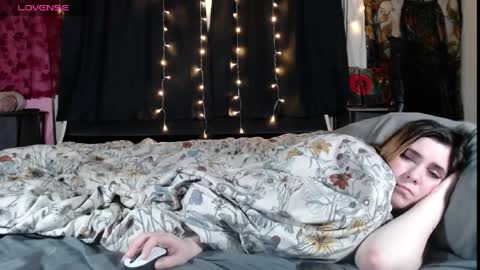 Silver online show from April 8, 2026, 5:07 am