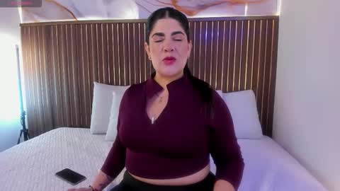 Roxie  online show from October 24, 2025, 12:23 pm