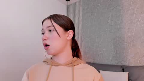 Snapshot of roxie_summers chatting on December 30, 2024, 6:05 pm Roxie online show from December 30, 2024, 6:05 pm