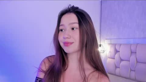 Snapshot of roxie_summers chatting on April 22, 2026, 7:48 pm Roxie online show from April 22, 2026, 7:48 pm