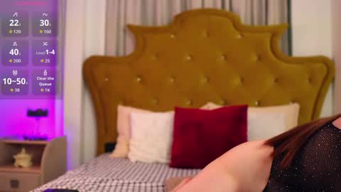 roxiee_vice online show from March 31, 2026, 5:52 am