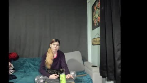 roxihazeleyes online show from November 22, 2025, 10:53 pm