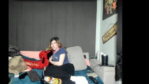 roxihazeleyes online show from February 23, 2026, 11:57 pm