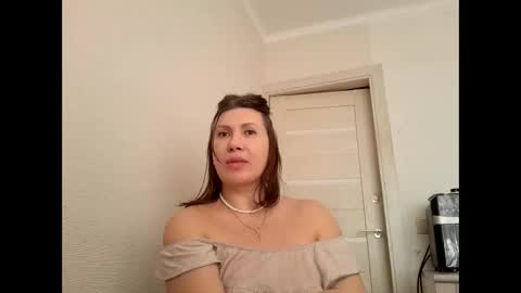 Snapshot of roxolanaa_sexy chatting on March 14, 2026, 5:24 am ROXOLANAA SEXY online show from March 14, 2026, 5:24 am