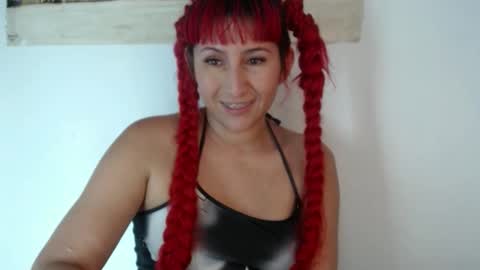 Snapshot of roxxane_purple chatting on May 31, 2026, 6:20 pm Florecita online show from May 31, 2026, 6:20 pm