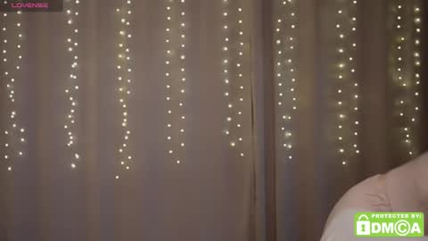 roxxxete online show from November 9, 2025, 3:32 pm