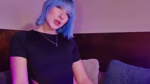 Snapshot of roxxxevelvet chatting on September 14, 2025, 6:01 am Roxx IG  online show from September 14, 2025, 6:01 am