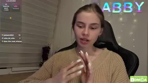 Roxieex ABBY online show from April 7, 2026, 7:47 pm