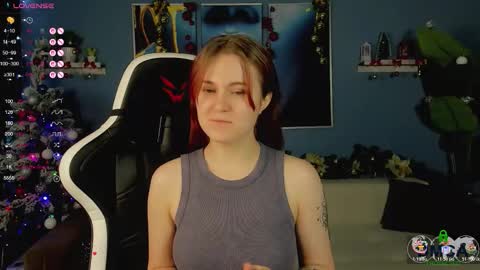 Roxy fiery online show from December 14, 2025, 1:55 am