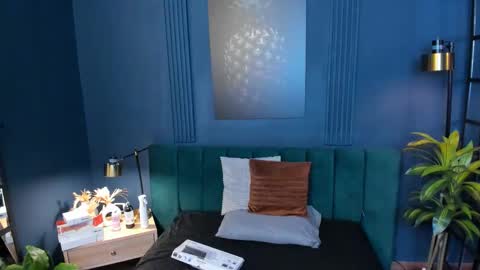 Snapshot of roxy_hell chatting on December 18, 2025, 12:22 pm Roxy hell online show from December 18, 2025, 12:22 pm