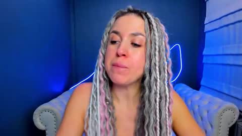 Roxy online show from January 14, 2026, 1:55 am