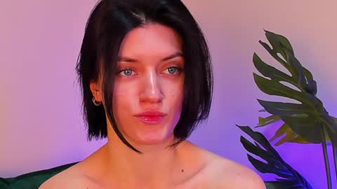 Snapshot of roxy_riot_ chatting on February 3, 2025, 4:25 am roxy_riot_ online show from February 3, 2025, 4:25 am