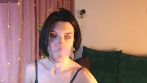 Snapshot of roxy_riot_ chatting on February 4, 2025, 4:26 am roxy_riot_ online show from February 4, 2025, 4:26 am