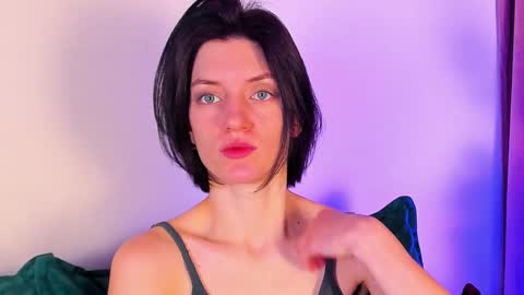 Snapshot of roxy_riot_ chatting on February 9, 2025, 1:22 am roxy_riot_ online show from February 9, 2025, 1:22 am