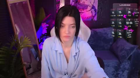 Snapshot of roxy_riot_ chatting on November 19, 2025, 2:11 am roxy_riot_ online show from November 19, 2025, 2:11 am