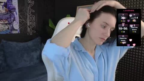 Snapshot of roxy_riot_ chatting on December 14, 2025, 3:01 am roxy_riot_ online show from December 14, 2025, 3:01 am