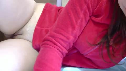 Snapshot of roxy_secrets chatting on January 14, 2025, 12:14 pm roxy secrets online show from January 14, 2025, 12:14 pm