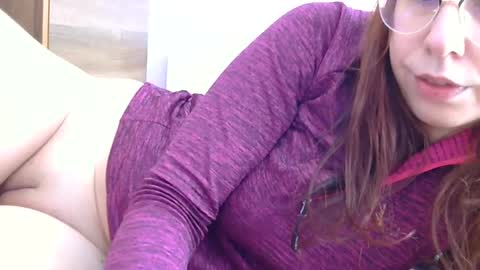 Snapshot of roxy_secrets chatting on February 4, 2025, 8:24 am roxy secrets online show from February 4, 2025, 8:24 am