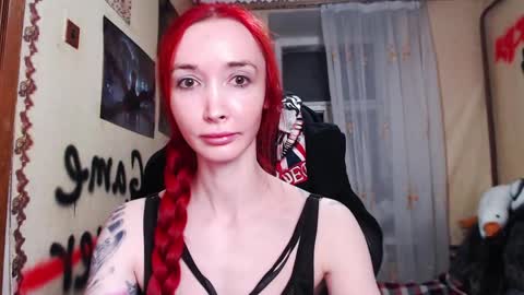 Snapshot of roxy_silver chatting on April 22, 2026, 8:43 pm Roxy online show from April 22, 2026, 8:43 pm