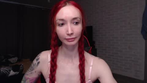 Snapshot of roxy_silver chatting on May 16, 2026, 1:46 am Roxy online show from May 16, 2026, 1:46 am