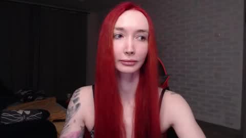 Snapshot of roxy_silver chatting on May 21, 2026, 7:54 pm Roxy online show from May 21, 2026, 7:54 pm