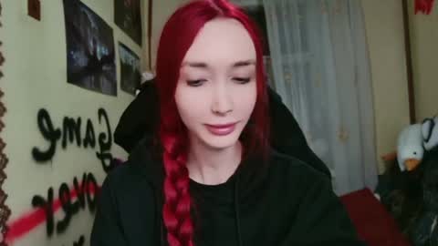 Snapshot of roxy_silver chatting on May 29, 2026, 8:40 pm Roxy online show from May 29, 2026, 8:40 pm
