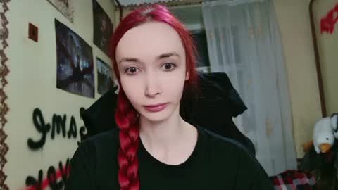 Snapshot of roxy_silver chatting on June 16, 2026, 8:11 pm Roxy online show from June 16, 2026, 8:11 pm