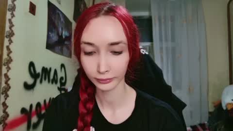 Snapshot of roxy_silver chatting on July 15, 2026, 9:31 pm Roxy online show from July 15, 2026, 9:31 pm