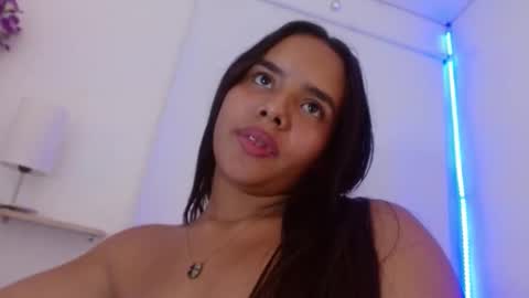 roxy_stone1 online show from October 31, 2025, 8:21 pm