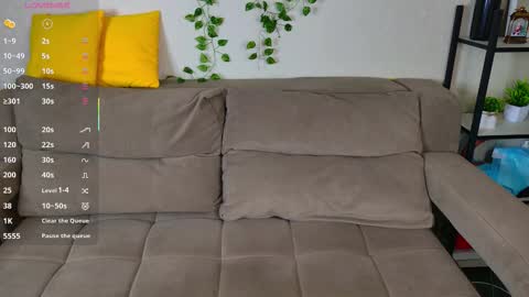 Snapshot of roxy_sunny chatting on November 25, 2025, 9:20 am Roxy GMT2 Mon 10 AM - 4 PMTue 10 AM - 4 PM Wed 10 AM - 4 PM Sat 10 AM - 4 PM Sun 10 AM - 4 PM. online show from November 25, 2025, 9:20 am