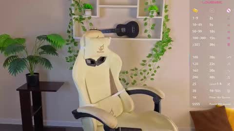 Snapshot of roxy_sunny chatting on December 16, 2025, 9:25 am Roxy GMT2 Mon 10 AM - 4 PMTue 10 AM - 4 PM Wed 10 AM - 4 PM Sat 10 AM - 4 PM Sun 10 AM - 4 PM. online show from December 16, 2025, 9:25 am