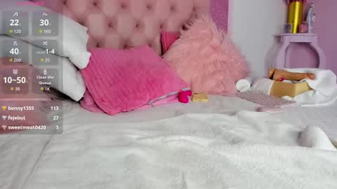 roxy_swt7 online show from March 2, 2026, 7:15 am